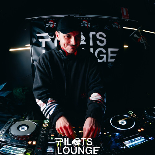 Dean Paps (Orkestrated) - Live from Pilots Lounge - Pilots Of The Caribbean | Sounds Of Melbourne