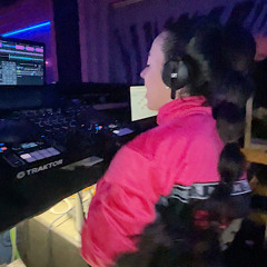 ESENCIA MARTINETA @HARDWAYCLUB