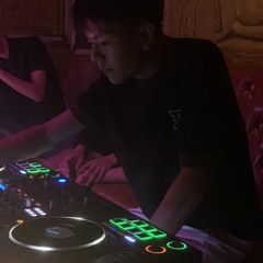 Nonstop 2025 Phim 3 Người-Thiên Black