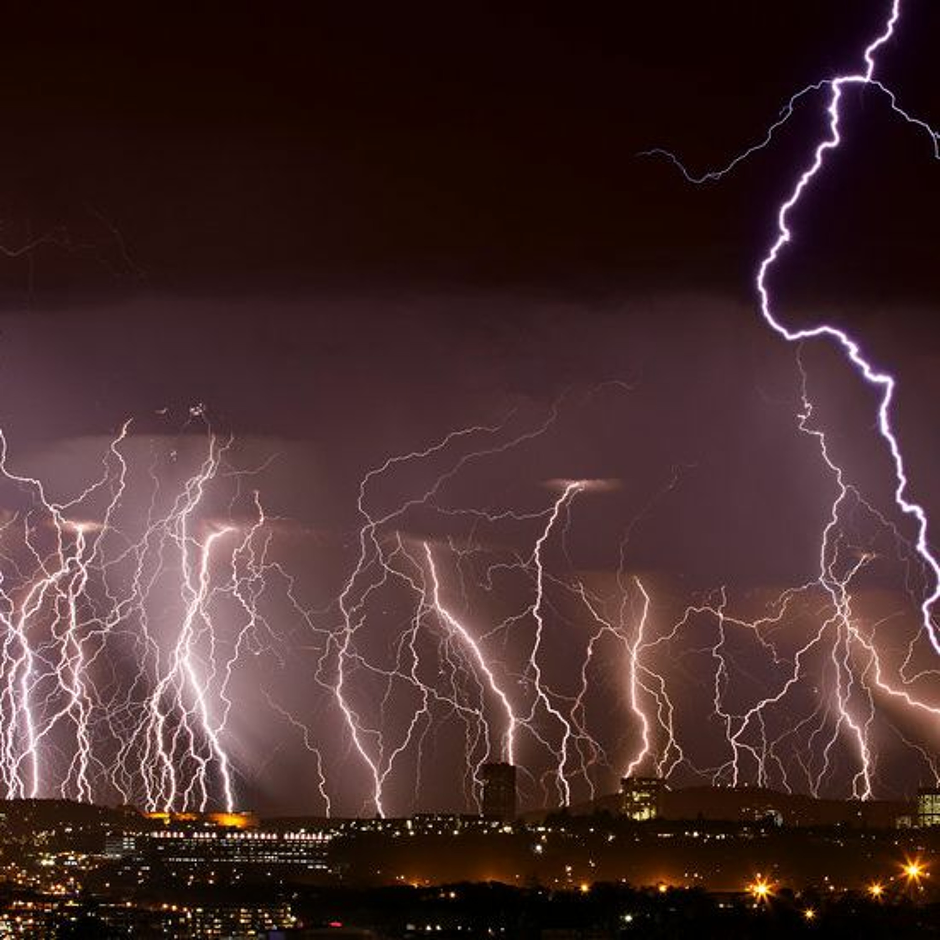 Thunder And Lightning - Pastor Charles Lenn - Sunday, March 7.WAV episode artwork