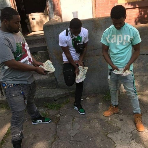 Jay•Jefe : Thugging wit em 🖤