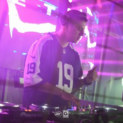 Beeing Spicy At Terraza Club