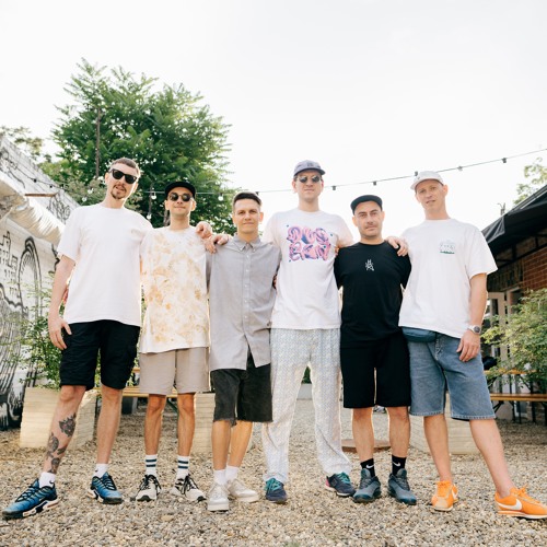 Mixes & tracks from Dub Raw residents