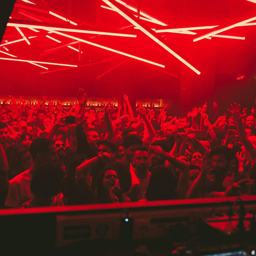 INTERNATIONAL 053 - Fango recorded live at Lux Frágil (Lisbon)