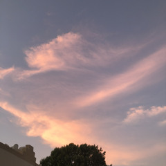 مسير الحي يتلاقى ولو صبوا عليه بابه