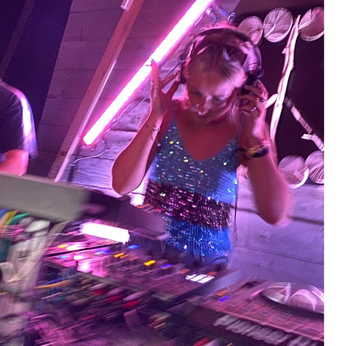 Stream Zwiebelduo at Techno am Teich 2022 by Zwiebelduo Listen online