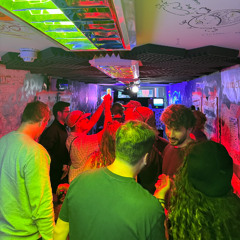 Hen's House - 006 - LIVE FROM GROOVETANK - Stop Larkin' About