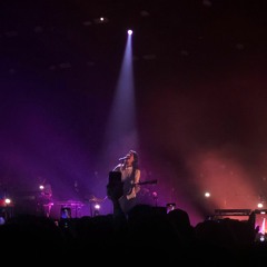 gracie abrams live