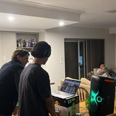 DJ