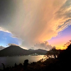 Villa Maloka Live at the Lake