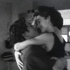 نيّالو شعرِك ، بيضلّو جنبك