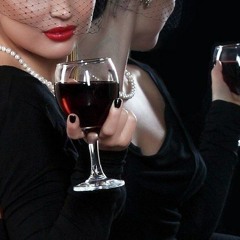 "Давай бухнем, мой рыцарь!/Let's get drunk, my knight!" Blues dialogue for two. Блюз-диалог о любви.