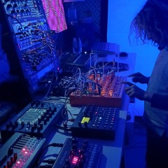 May 2 jam 230502 0596