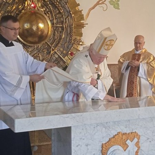 Listen to playlists featuring Mirocin konsekracja kościoła