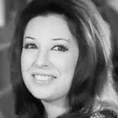 نجاه الصغيره تغني للعيد عصفور العيد