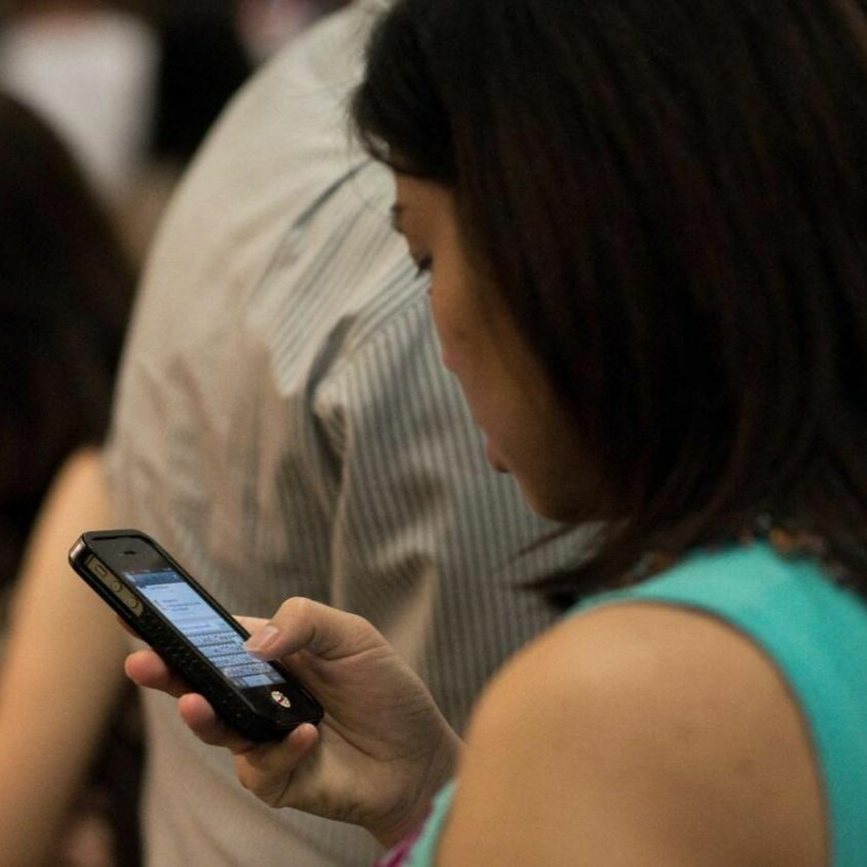 Staying Secure: UAE's Latest Tech Alert for Google Chrome & Apple Users episode artwork