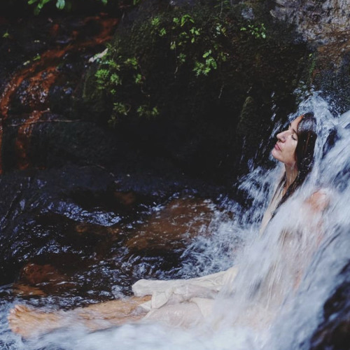 💧вся вода стремится к океану💧(Brahmi)🌊