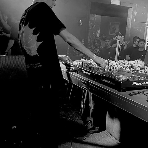 (Hard) Techno sets/mixes ieføw