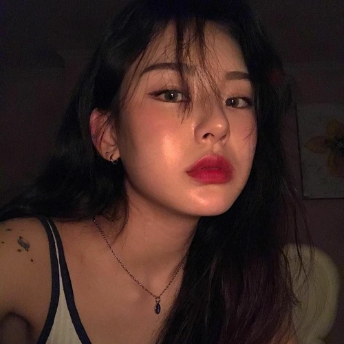 (𝘰 𝘩𝘦) 𝘺𝘩𝘚