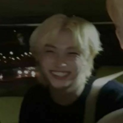 stray kids - silent cry [sped up]