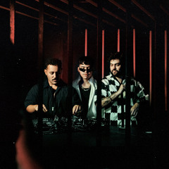 Vai DJ (feat. MC Marsha)