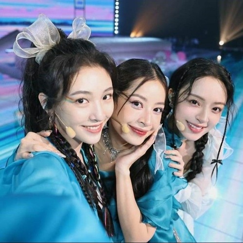 Muốn Đi Biển (ChiPu - Ngô Thiến - Lý Sa Mân Tử)