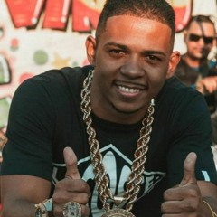 MC VITINHO DO JACA AO VIVO NO BNH PISTAO DE MEDELIIN DJ YUYU DA 40