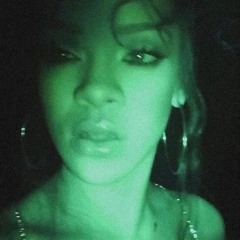 [REMIX] Rihanna - LoveTheWayYouLie  (HOODTRAP)