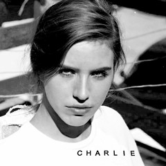Premiere: Charlie 'Cold Inside'