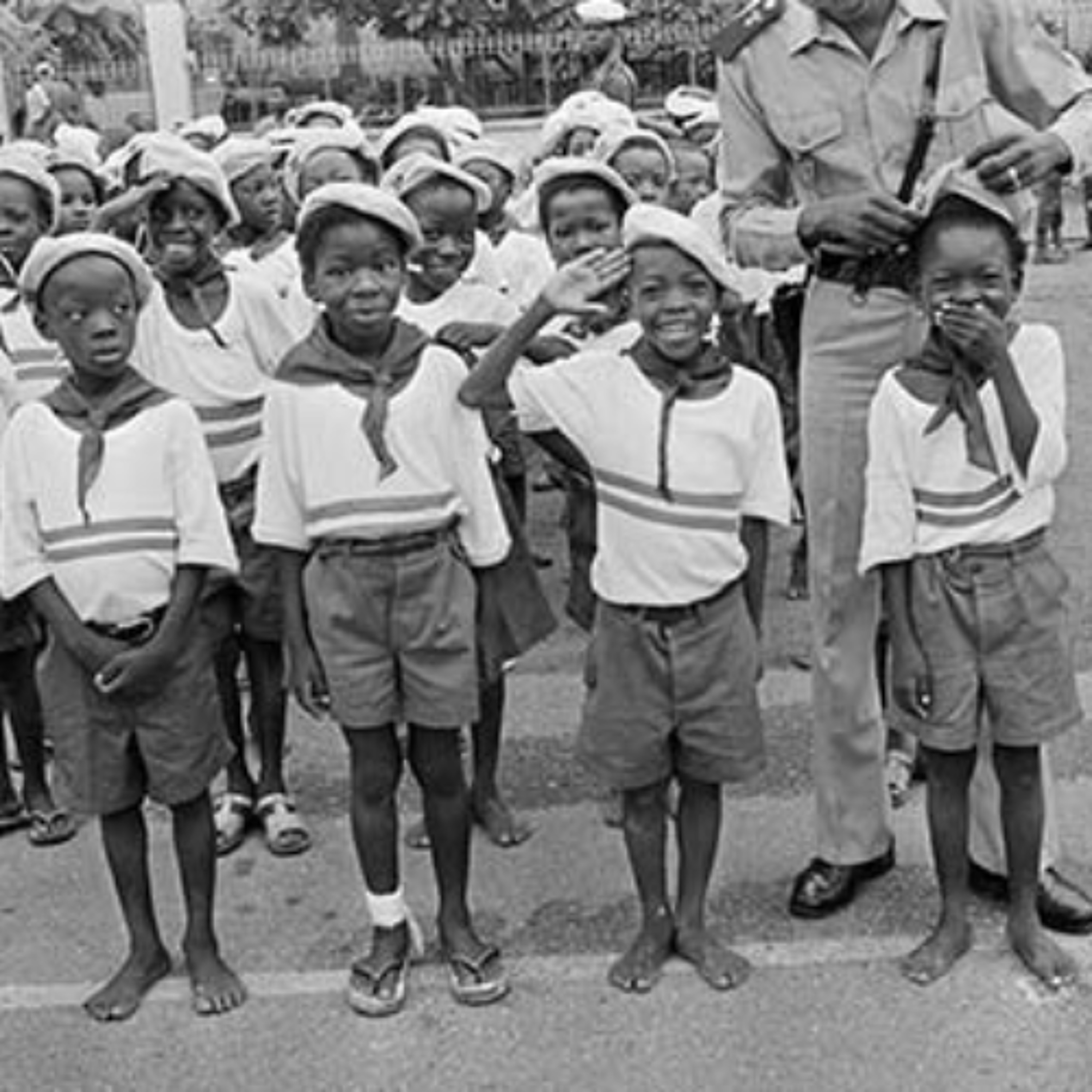 LA RADIO RADIEUSE MAUDIT TOUTES LES GUERRES