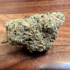 Medizinalcannabis Strain Review: avaay 22/1 PNK – Pineapple Nuken