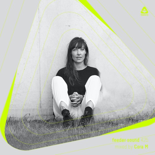 🔊 feeder sound 425 mixed By Cora M
