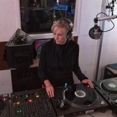 674FM Radio Choice DJ Catya