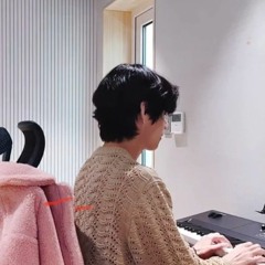 Taehyung Playing Piano (from vlive)
