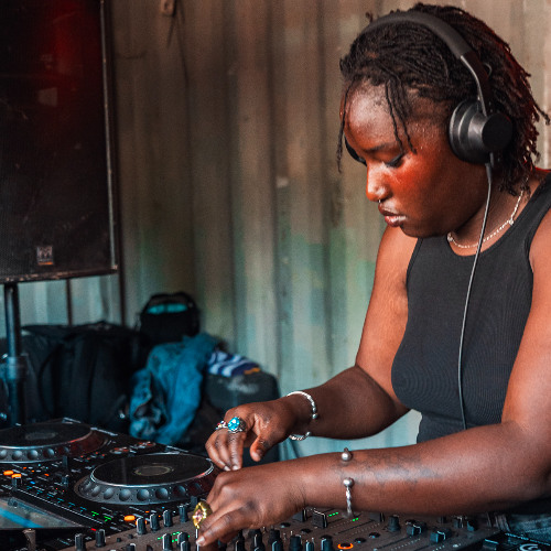 Joya Astou | Vault Sessions x BASSIANI, Der Hintergarten | 31 MAY 2025