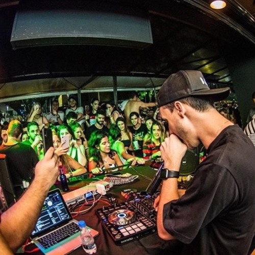 MT - KEVIN O CHRIS - ENTRE A EQUIPE E O CAMINHAO [ DJ BERO E ISAQUE GOMES ]