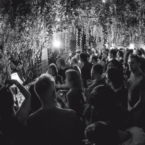 Paul Thomas Presents UV Radio 144