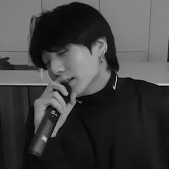 Jungkook singing 사랑해 'I Love You' Live by Kim Woo Joo on 220615 Vlive
