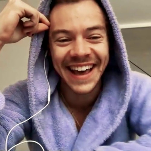Harry's mini (microscopic) interview on with Roman Kemp on Capital Breakfast