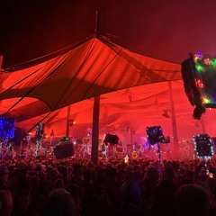 Beyond De Valley