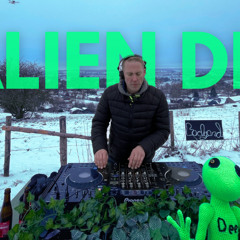 ALIEN DEE @ Medell Aussichtspunkt (DJ MIX) - Backyard Session 9