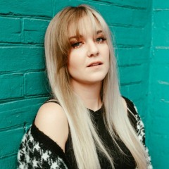 Lianne Kaye - Glow (Mr. Flames version)