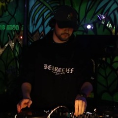 MIKEL – Warm Up Set @ Monkey Suit x Nevula