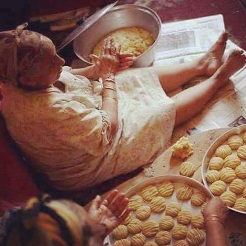 يا كحك العيد يا احنا يا بسكويت يا احنا