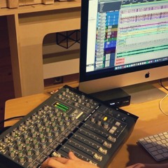 Live Dub Session - Linval Thompson "Baby Mother" riddim