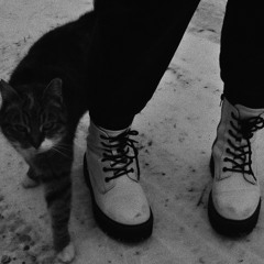 И пропадает в миллионах навек