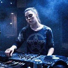 Jacob's Mom, Christie's Blowjob Theme