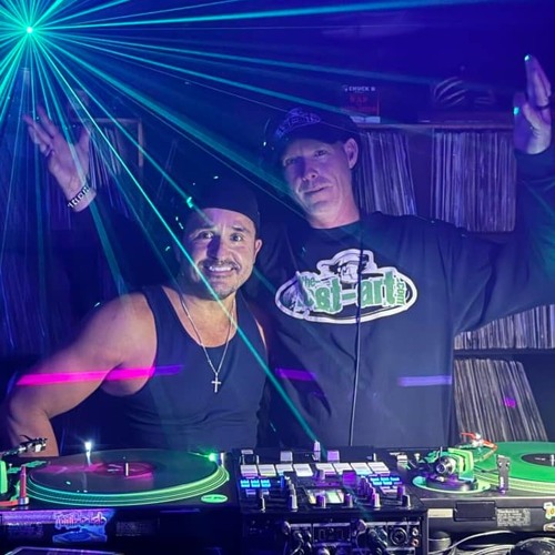Djs Axel V & Natural Nate @ The Rave Cave 6.2.2024