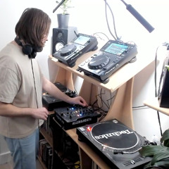 twelve thousand beats: 90 mins of house and techno @ 134 bpm