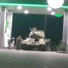 SHOOTTHEPOPESAVETHESHOOTER